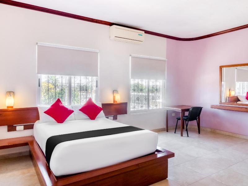 Monte Salerno Hotel & Suites Montemorelos Zimmer foto