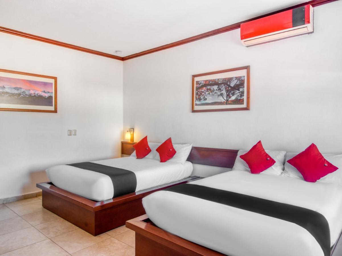 Monte Salerno Hotel & Suites Montemorelos Exterior foto